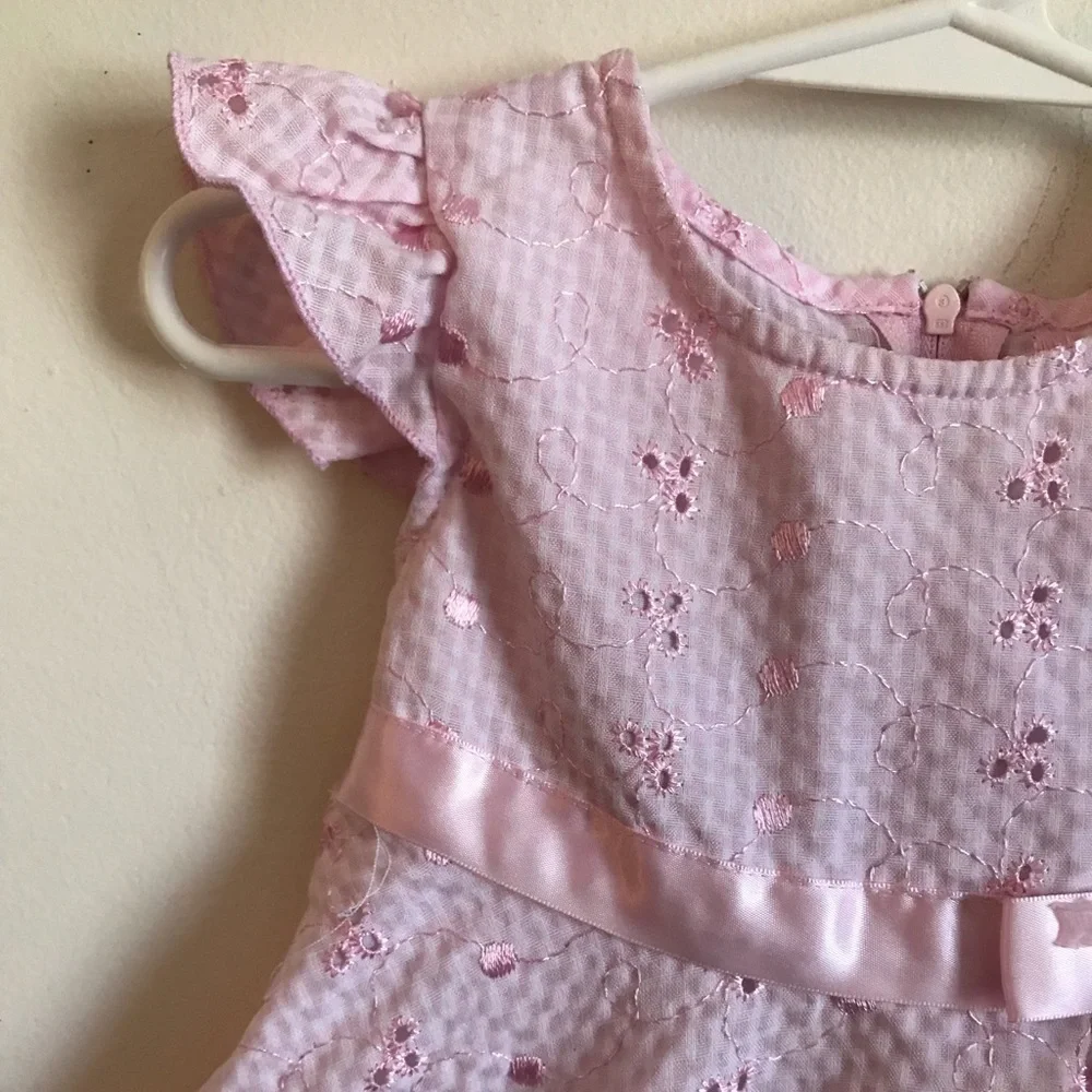 Rare Vintage 1980’s Pink Eyelet Bow Ruffle Dress